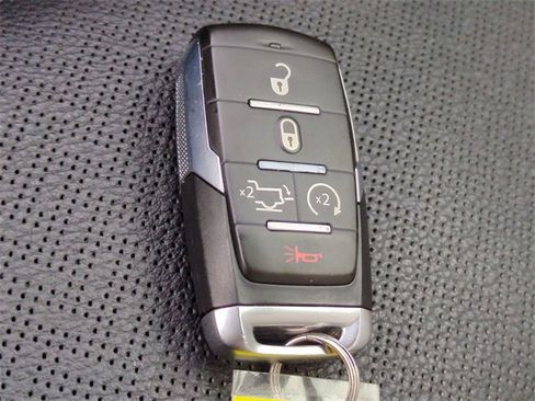 Used 2022 RAM 1500 Laramie image 28