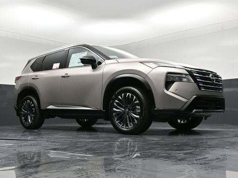 New 2026 Nissan Rogue Platinum w/ Tech Package image 26
