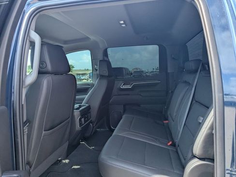 Used 2022 GMC Sierra 1500 SLT w/ SLT Convenience Package image 14