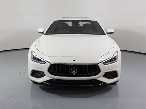 Used 2023 Maserati Ghibli Modena image 6
