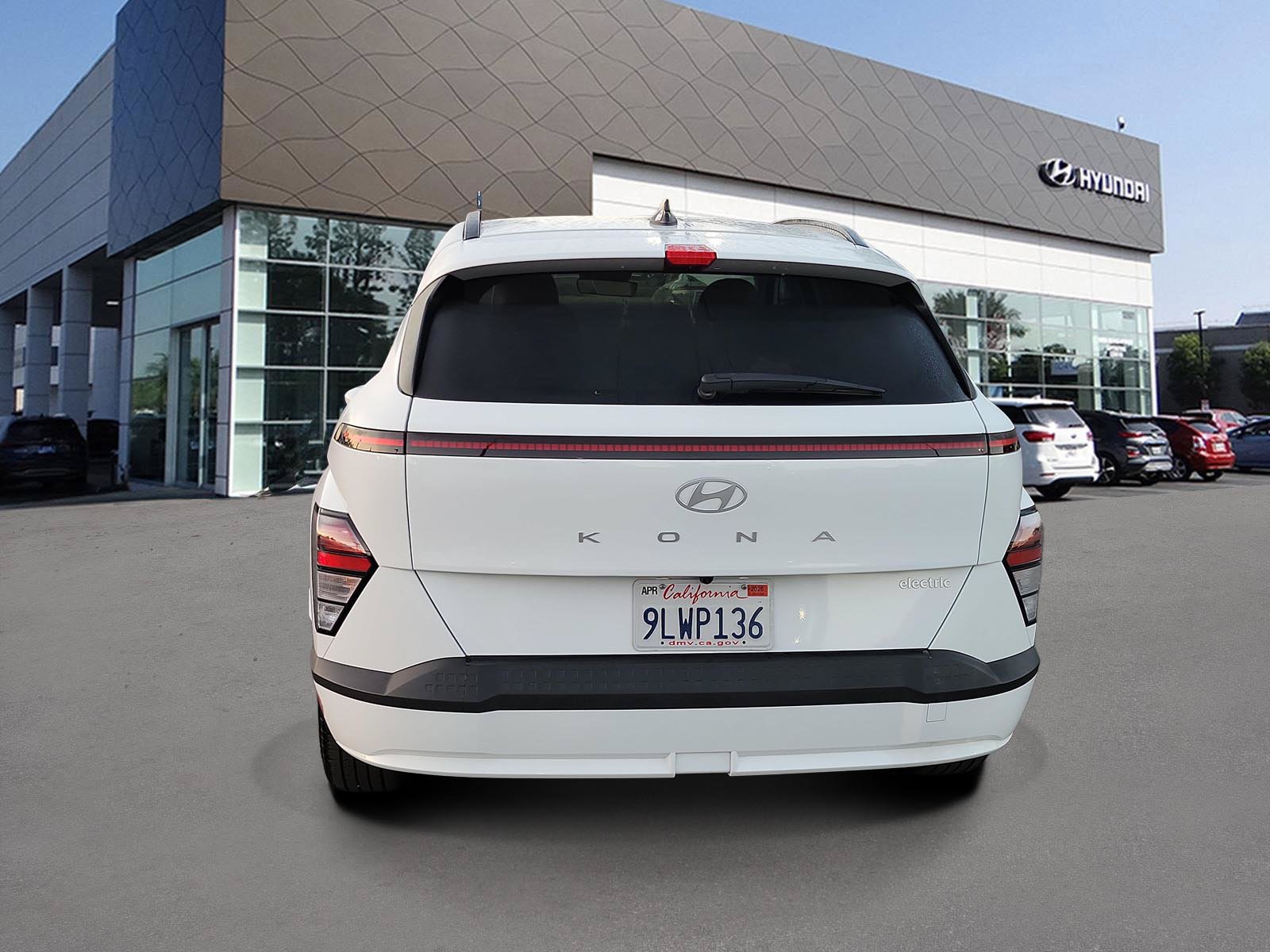 Certified 2024 Hyundai Kona SEL FWD image 4