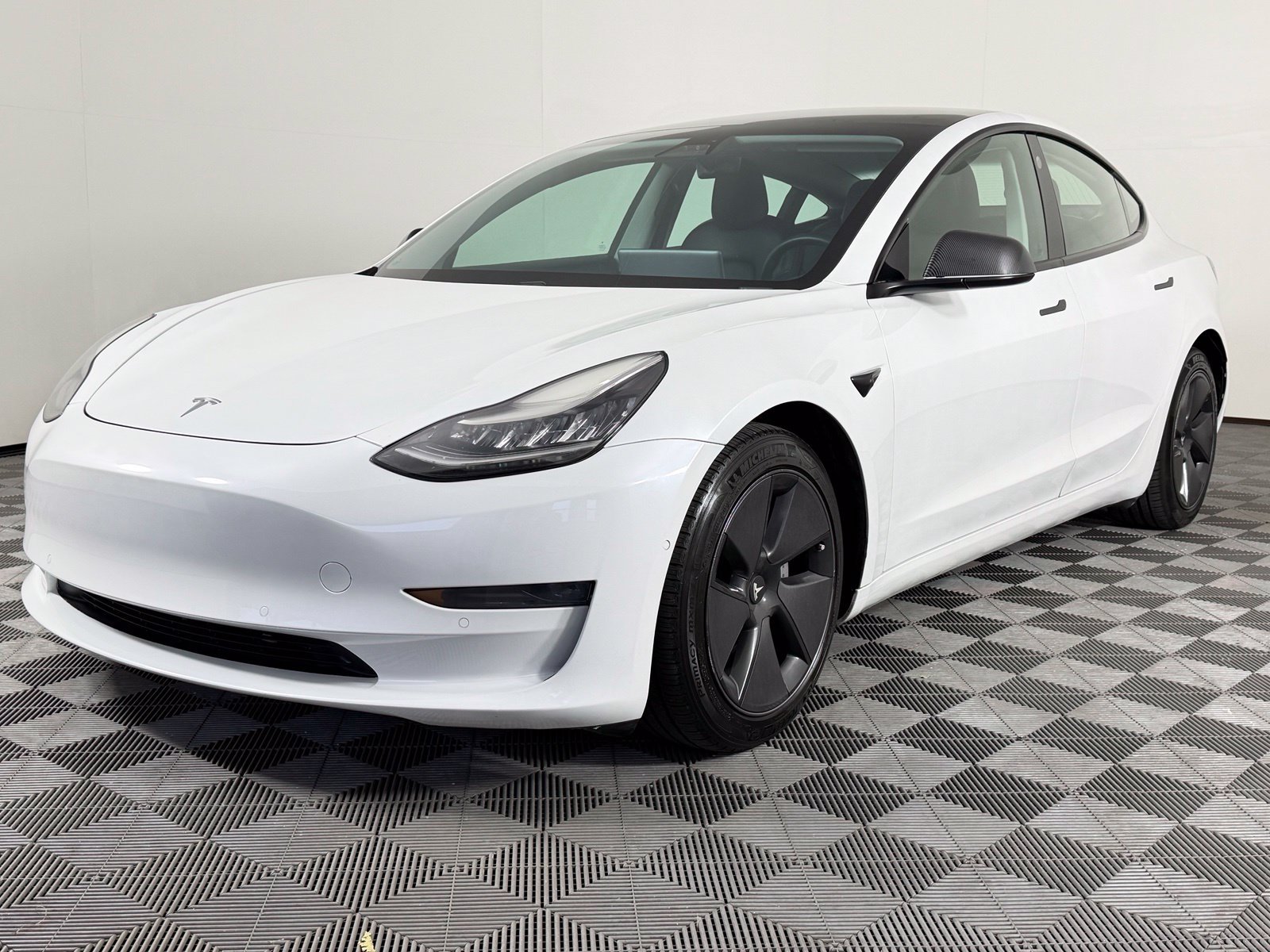 Used 2021 Tesla Model 3 Long Range AWD/4WD image 4