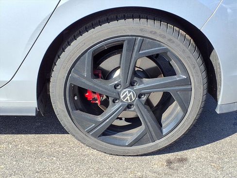 Used 2024 Volkswagen GTI SE image 19