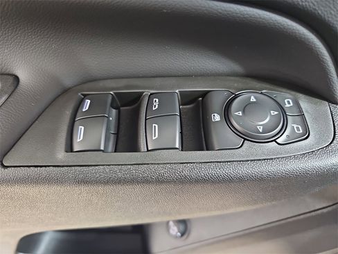 Certified 2024 Chevrolet Equinox LT image 40