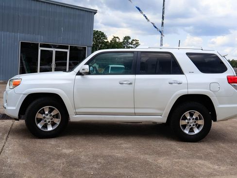 Used 2011 Toyota 4Runner SR5 RWD image 21
