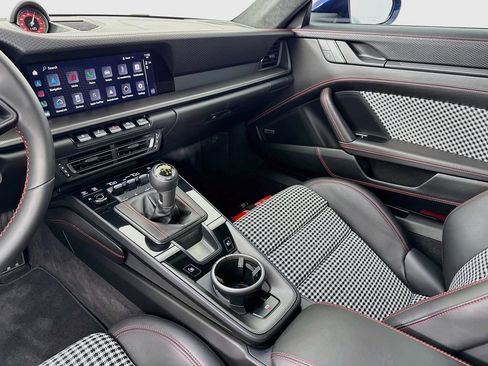Certified 2022 Porsche 911 GT3 RWD image 25