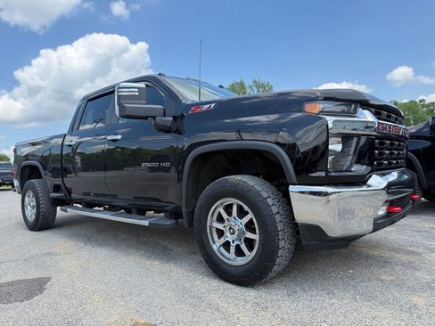 Used 2023 Chevrolet Silverado 2500 LT w/ Convenience Package AWD/4WD image 9