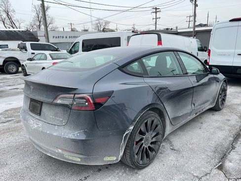 Used 2022 Tesla Model 3 Performance image 4