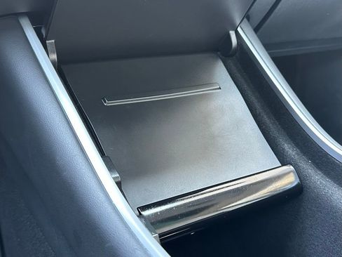 Used 2018 Tesla Model 3 Long Range image 54