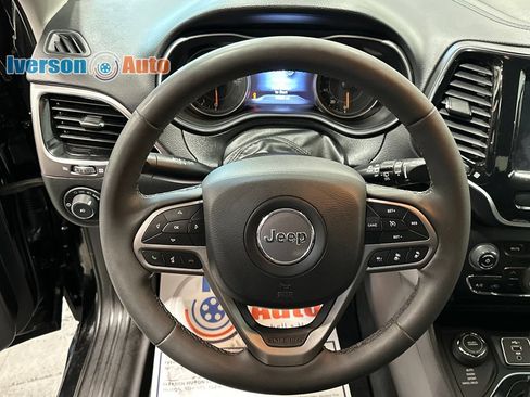 Used 2022 Jeep Cherokee Limited AWD/4WD image 18