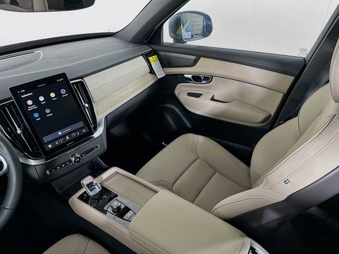 New 2026 Volvo XC90 B6 Plus w/ Protection Package image 21