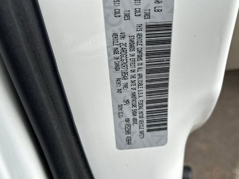 Used 2019 Dodge Grand Caravan SXT FWD image 27