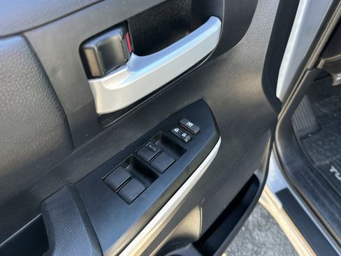 Used 2018 Toyota Tundra SR5 image 14