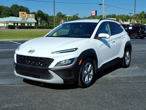 Used 2023 Hyundai Kona SEL AWD/4WD image 1