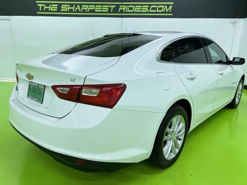 Used 2018 Chevrolet Malibu LT FWD image 10
