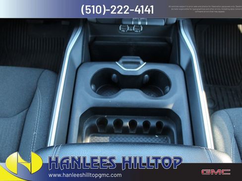 Used 2022 RAM 1500 4x4 Crew Cab image 18
