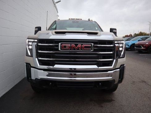 New 2026 GMC Sierra 2500 SLE w/ SLE Value Package; image 2