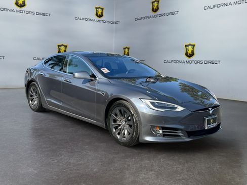 Used 2019 Tesla Model S 100D AWD/4WD image 7