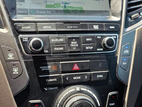 Used 2017 Hyundai Santa Fe Sport FWD image 27