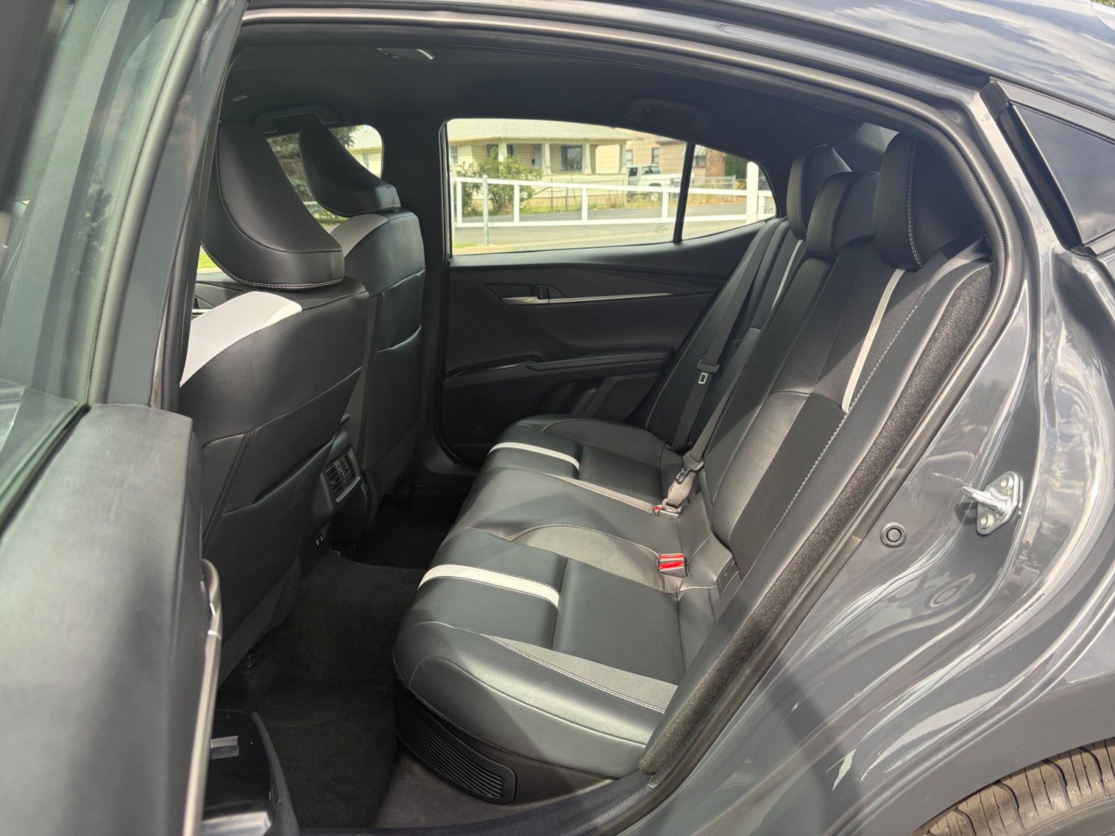 Used 2025 Toyota Camry SE FWD image 26