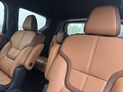 New 2026 Nissan Armada SL w/ Captain's Chari Seat Package AWD/4WD image 28