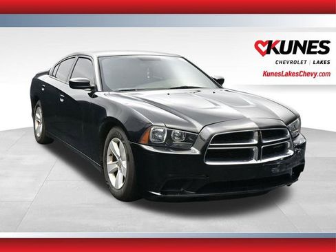 Used 2012 Dodge Charger SE RWD image 1