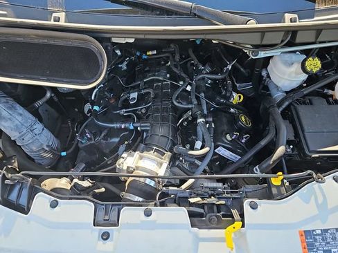 Used 2024 Ford Transit 350 XLT image 33