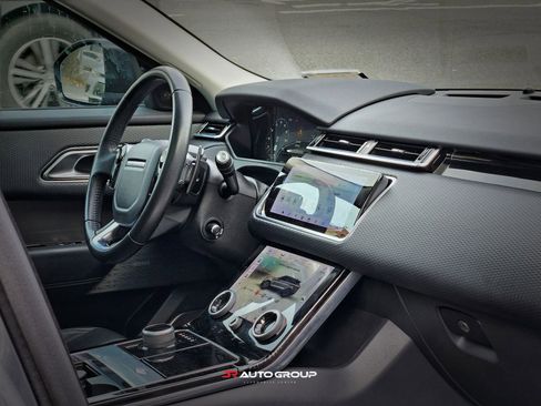 Used 2018 Land Rover Range Rover Velar S image 6