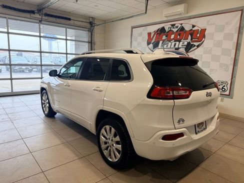 Used 2018 Jeep Cherokee Overland w/ Technology Group image 6
