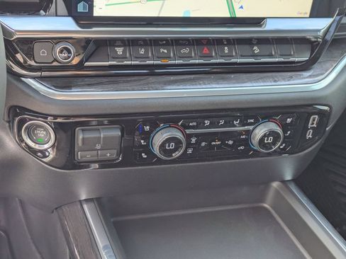 New 2026 Chevrolet Silverado 2500 LTZ w/ LTZ Plus Package AWD/4WD image 23