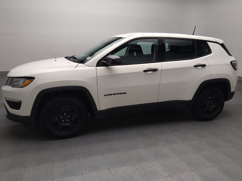 Used 2018 Jeep Compass Sport FWD image 2