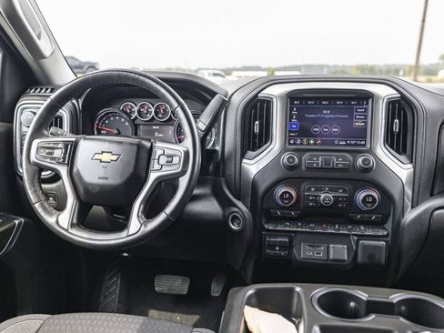 Used 2020 Chevrolet Silverado 1500 LT w/ All-Star Edition image 9