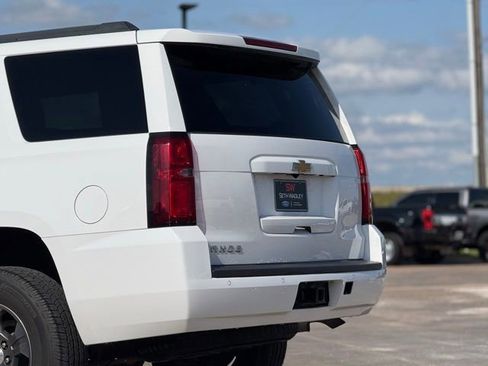 Used 2019 Chevrolet Tahoe LS AWD/4WD image 10