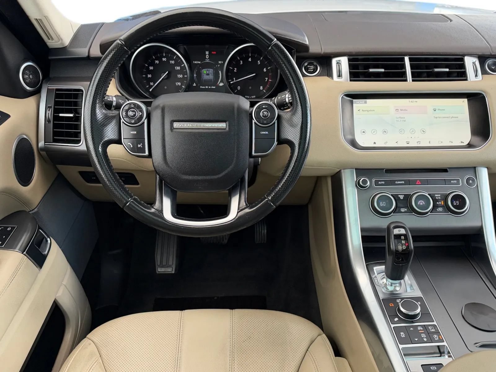 Used 2017 Land Rover Range Rover Sport SE AWD/4WD image 26