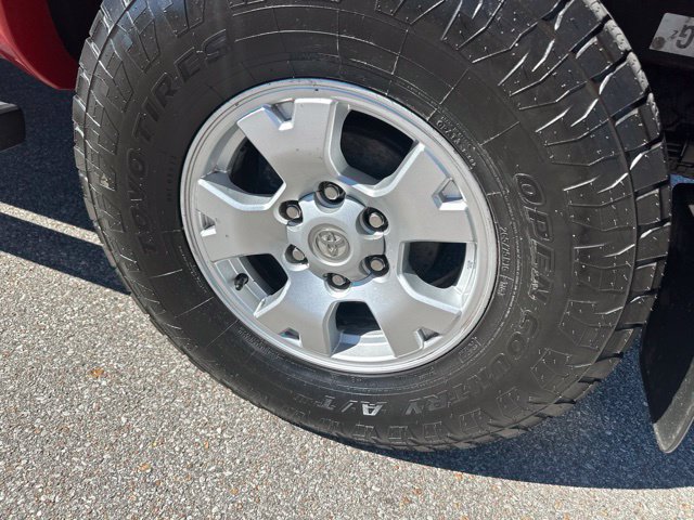 Used 2015 Toyota Tacoma 4x4 Double Cab w/ TRD Off-Road Package image 28