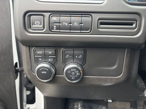 Certified 2024 GMC Yukon XL SLE image 25