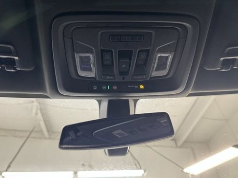 Used 2020 GMC Sierra 1500 AT4 w/ AT4 Preferred Package image 26