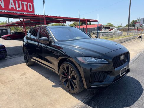 Used 2017 Jaguar F-PACE S AWD/4WD image 9