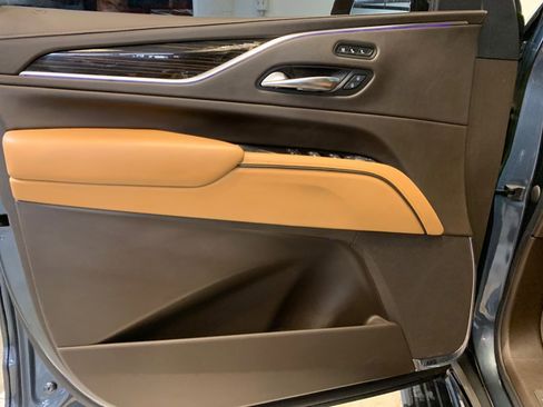 Used 2021 Cadillac Escalade Sport w/ Driver Assist Tech Package image 14