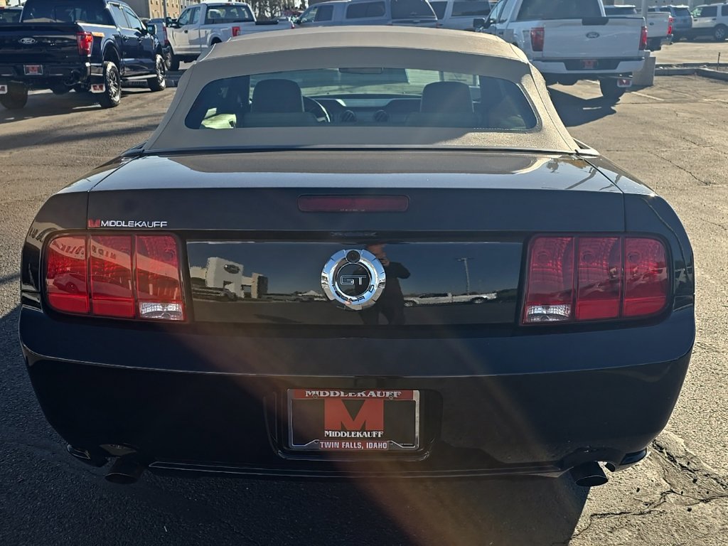 Used 2006 Ford Mustang GT Premium RWD image 4