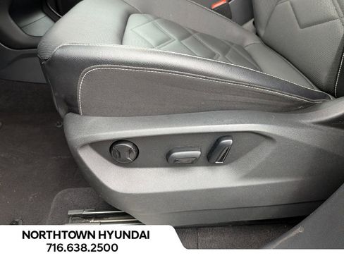 Used 2024 Volkswagen Atlas SE image 30