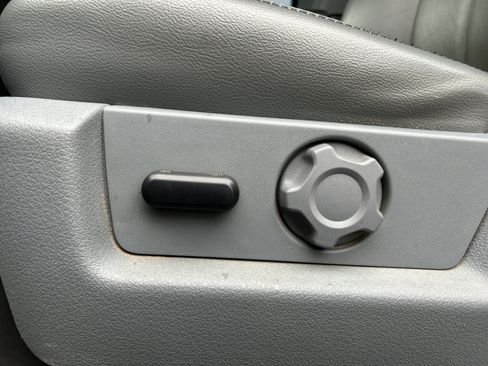 Used 2014 Ford F150 XLT w/ Equipment Group 302A Luxury image 14