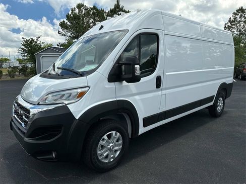 New 2024 RAM ProMaster 2500 w/ Quick Order Package 22H SLT+ image 8