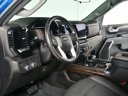 Used 2022 GMC Sierra 1500 Elevation image 29