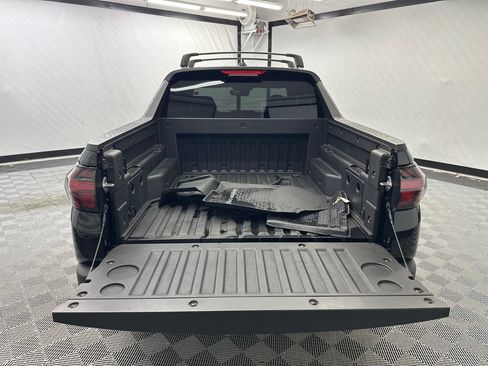 Used 2025 Hyundai Santa Cruz SEL FWD image 18