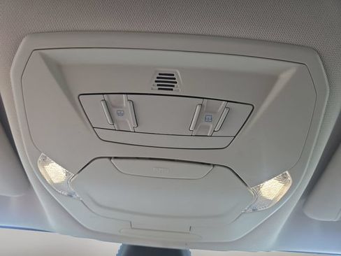 Used 2019 Ford Escape Titanium AWD/4WD image 27