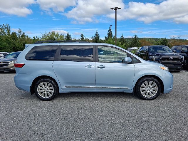Certified 2017 Toyota Sienna XLE Premium w/ Protection Package AWD/4WD image 7
