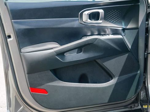 Certified 2025 Kia Sorento EX FWD image 19