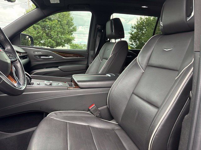 Used 2023 Cadillac Escalade ESV Premium Luxury w/ LPO, Floor Liner Package AWD/4WD image 31
