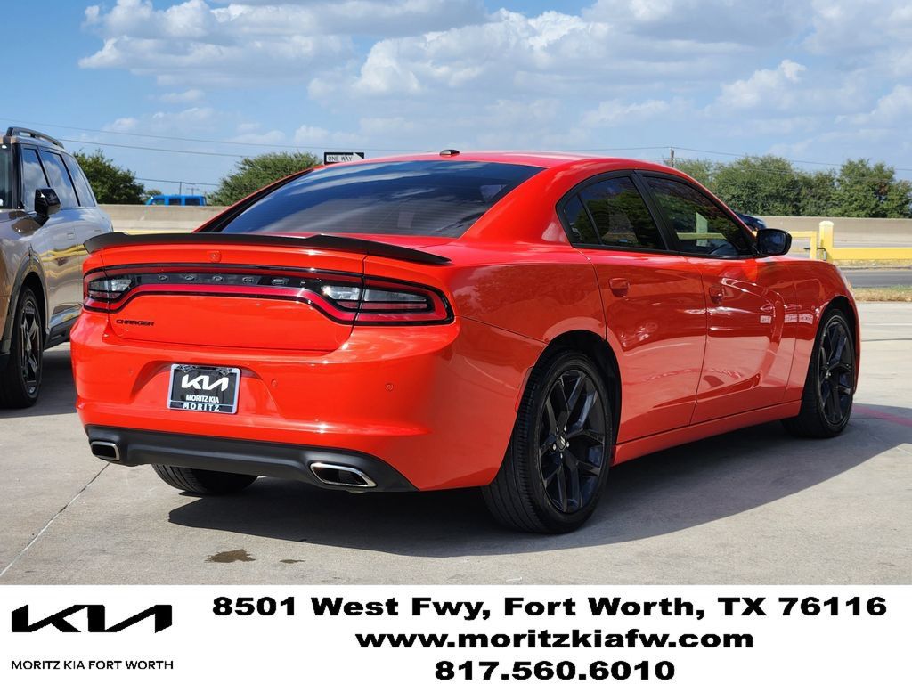 Used 2021 Dodge Charger SXT w/ Blacktop Package RWD image 4